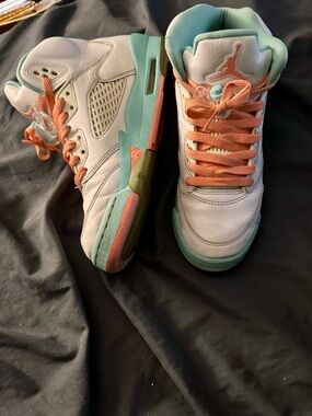 Air Jordan 5 Retro GS “Light Aqua” Sz. 5.5Y 440893-100